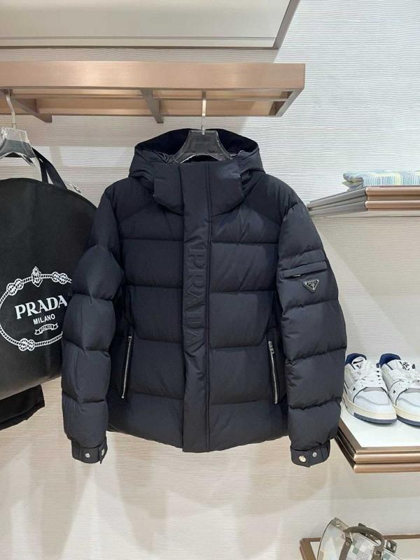 프** 가슴엠보 클래식 삼각로고 패딩 자켓