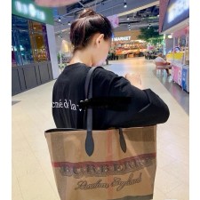 버** 신상 두들 캔버스 리버시블 쇼퍼백 하이퀄리티 (매장판)