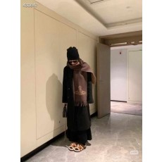 비** 웨스트우드 24FW 리버시블 빅 ORB 울 머플러