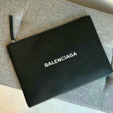 발**** 로고 클러치