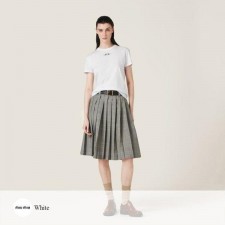 미*** 아이코닉 자수 로고 티셔츠