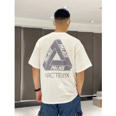 아**** x 팔라* 콜라보 로고 프린트 반팔티  수입