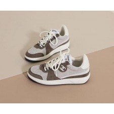 샤* CC로고 스웨이드 카프스킨 여성 스니커즈