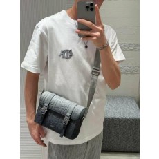 디* 로고패치 티셔츠