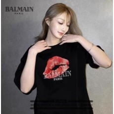 발* 입술 레터링 로고 디자인 반팔 티셔츠