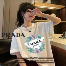프** 플라워 삼각 패턴 티셔츠