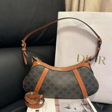 셀** 스트리퍼드 호보백