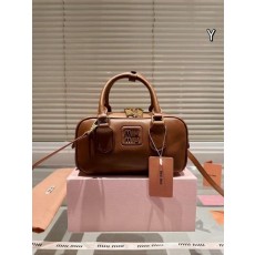 미*** 아르카디 레더
