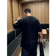 크* 큐빅 스크래치 레터링 티셔츠