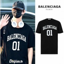 발**** 01 컬렉션 디자인 반팔티