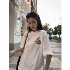 펜* 1925자수패치 티셔츠
