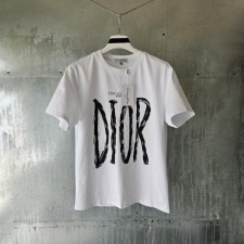 디* 페인팅 로고 티셔츠