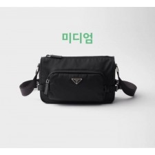 프** 미디엄 리나일론 및 사피아노 가죽 숄더 백