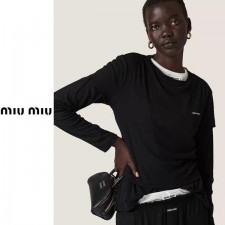 미*** 블랙 로고 반팔티