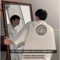 베*** 메두사 백 로고 오버핏 티셔츠