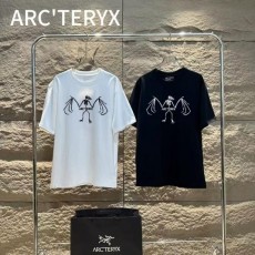 아**** 스컬 괴물 반팔티