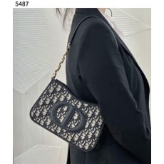 디* 수입프리미엄급 CD SIGNATURE HOBO MINI BAG