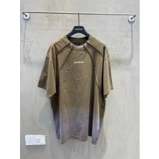 발**** 페인팅 데미지 반팔 티셔츠