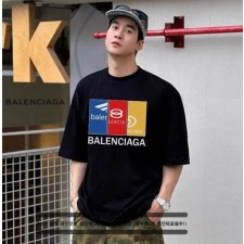 발**** 블럭 라인 디자인 반팔 티셔츠