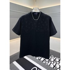 루* 물결 자수 라인 티셔츠