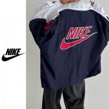 나** 빅로고자수 바람막이