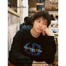 디* CD 레터링 로고 디자인 긴팔티셔츠 (시보리없음)