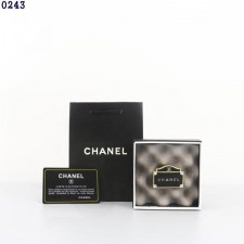 샤* 블랙스퀘어 브로치