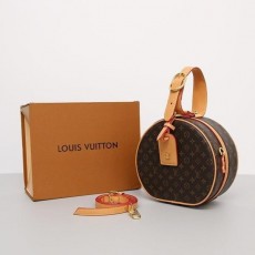 루* 쁘띠뜨 부아뜨 샤포