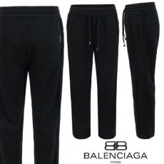 발**** 블랙자수 트레이닝 팬츠