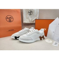 에*** 바운싱 스니커즈 (최상위버전) 그래픽 메쉬 스웨이드 고트스킨  블랑