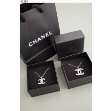 샤* CC 로고 실버 네크리스