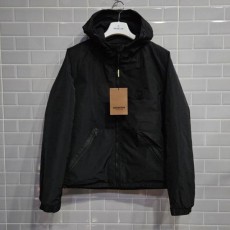 버** 백지퍼 포인트 후드 자켓