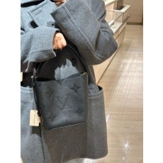 루* 고급 올인 BB 백 모노그램 앙프렝뜨 숄더백