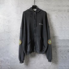 발**** 패치 후드 집업