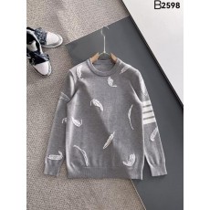 톰* 깃털자수 니트