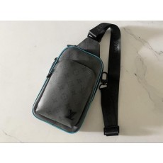 루* 에비뉴 모노그램 이클립스 리버스 슬링백