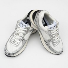 샤* 크루즈 샤식스 실버 스니커즈