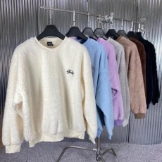 스** 양털 자수 맨투맨