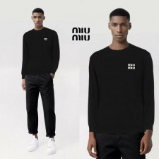 미*** 자수 로고 맨투맨