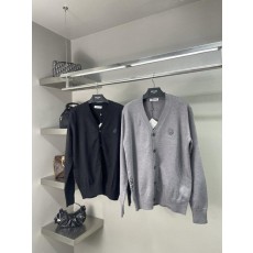 로** 신상 아나그램 자수 울 가디건