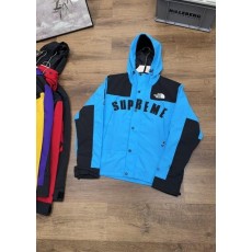 노**** x 슈** 바람막이 자켓