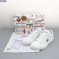 돌* 플레이트 스니커즈