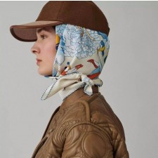 에*** cloud world 패턴 사각 스카프