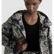 디* 애니멀 프린트 바람막이 자켓