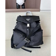 프** 리나일론 가죽 백팩