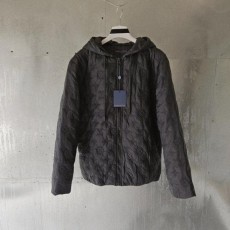 루* 모노그램 자수 퀄팅 후드자켓