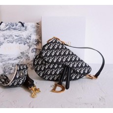 디* 고급 오블리크 클래식 다크 네이비 미듐 새들백