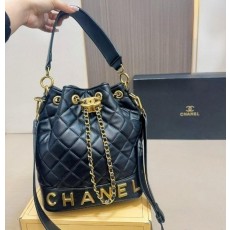 샤* 로고 버킷백