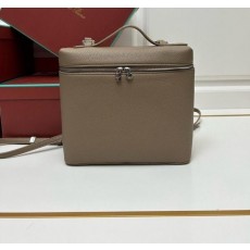 로* 피아나 엑스트라포켓 백팩