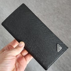 [377번] 프** 사피아노 장지갑